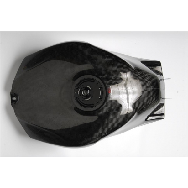 Reservoir carburant carbone