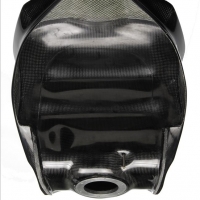 Reservoir carburant carbone