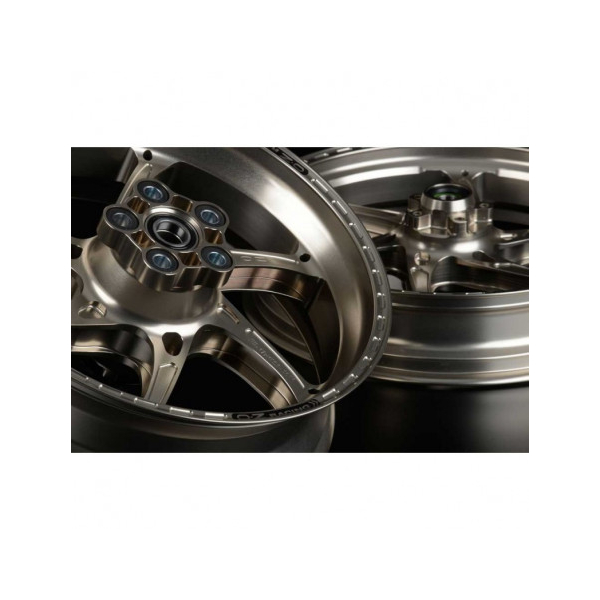 ROUE ARRIERE 17 X 5.5 ALUMINIUM FORGE GASS RSA OZ YAMAHA R 6 - Couleur : NOIR SATINÉ