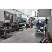 HOUSSE DE SELLE COMPATIBLE  DUCATI SCRAMBLER 400/800/1100 (15-22) MODÈLE CAPRI - Logo : AVEC LOGO, Couleur : ROUGE, Type : STANDARD 