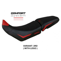 HOUSSE DE SELLE COMPATIBLE TRIUMPH TIGER 900 (20-22) MODÈLE DOVER - Logo : AVEC LOGO, Couleur : ARGENT, Type : CONFORT