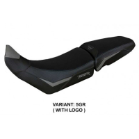 HOUSSE DE SELLE COMPATIBLE TRIUMPH TIGER 900 (20-22) MODÈLE DOVER - Logo : AVEC LOGO, Couleur : ARGENT, Type : CONFORT