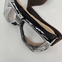 LUNETTES NANNINI CUSTOM - Couleur : Chrome poli - Cuir noir - Surpiqûres orange, Couleur verre : ECRAN Fumé antibuée