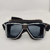 LUNETTES NANNINI CUSTOM - Couleur : Chrome poli - Cuir noir - Surpiqûres orange, Couleur verre : ECRAN Fumé antibuée