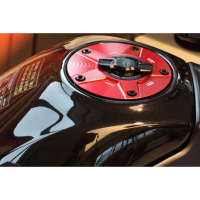 KAWASAKI TRAPPE A ESSENCE EVOTECH 1-5 DE TOUR - Couleur extérieur de trappe : NOIR, Couleur bouchon intérieur de trappe : VERT, Couleur vis de trappe à essence : BLEU