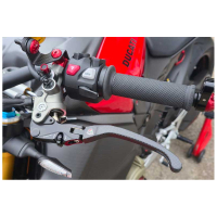 LEVIER EMBRAYAGE PLIABLE POUR MAITRE CYLINDRE BREMBO POUR STREETFIGHTER V4 2026 - Couleur 1 : ROUGE/NOIR