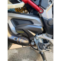 PARES TALON DROIT ET GAUCHE CARBONE LIGHTECH DUCATI - Finition : BRILLANT