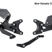 YAMAHA R1 COMMANDES RECULEES INVERSEES OU NON 
